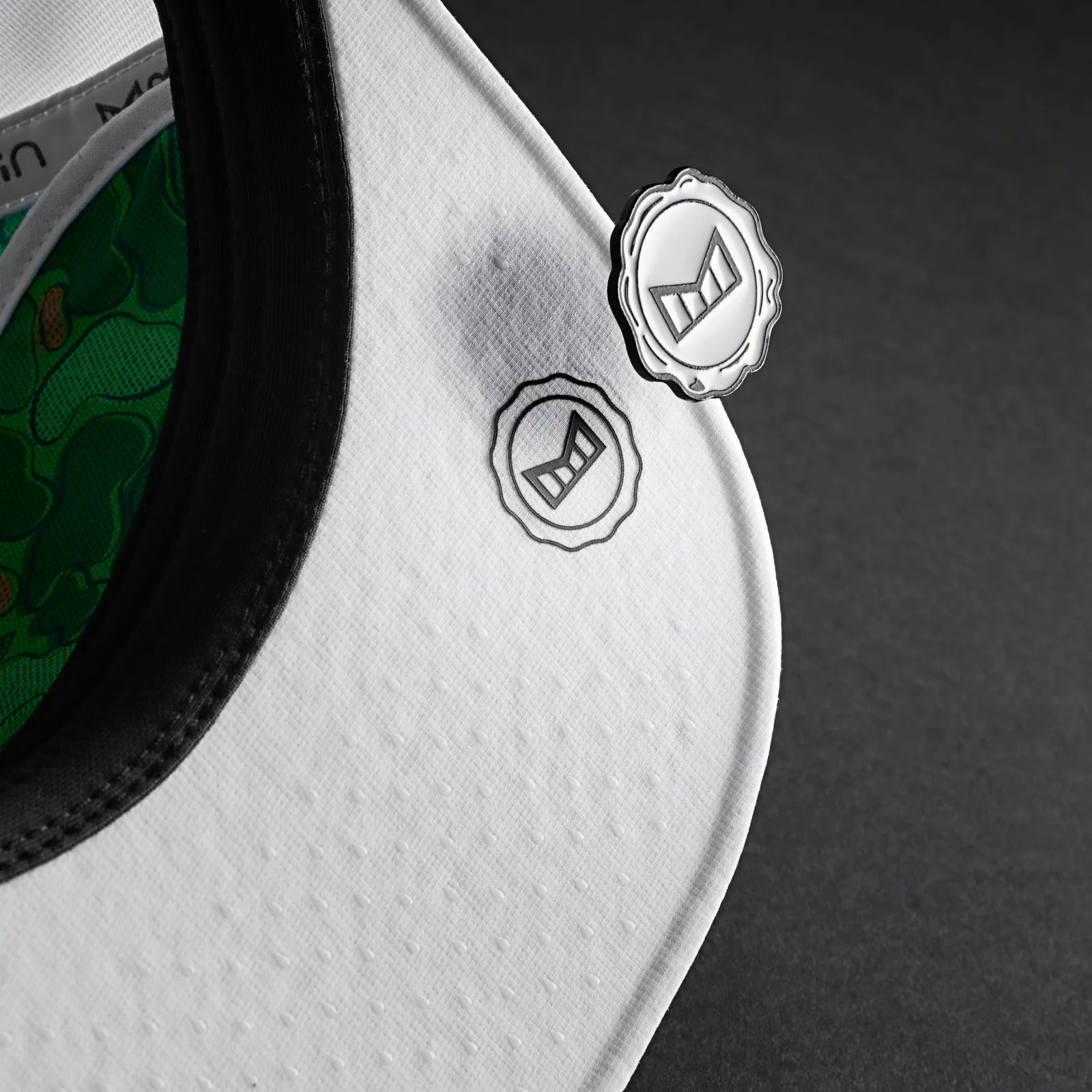 Links Collection: Now Featuring MagnaLink Ball Marker